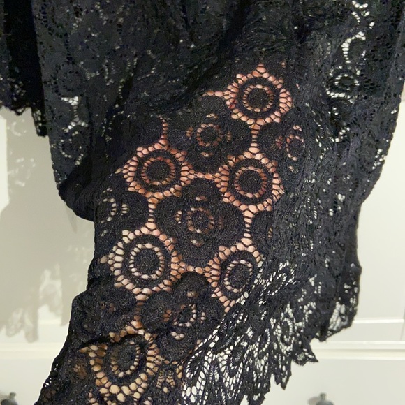 J. Valdi Croatia Bell Sleeve Cover Up - Picture 5 of 11